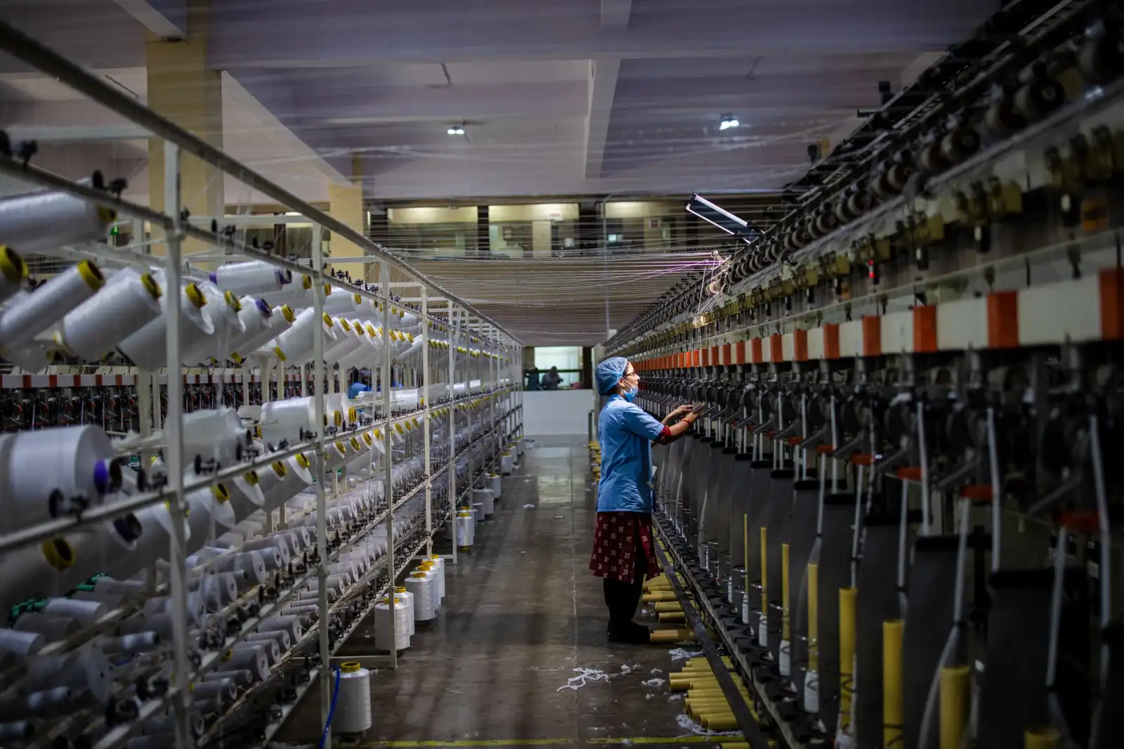 商用厨房工程中燃气灶与油烟机选型搭配要点